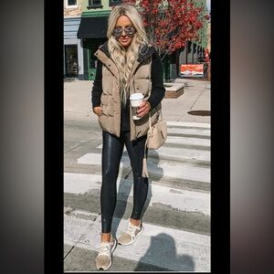 NWOT lululemon In a Flurry Vest Frontier